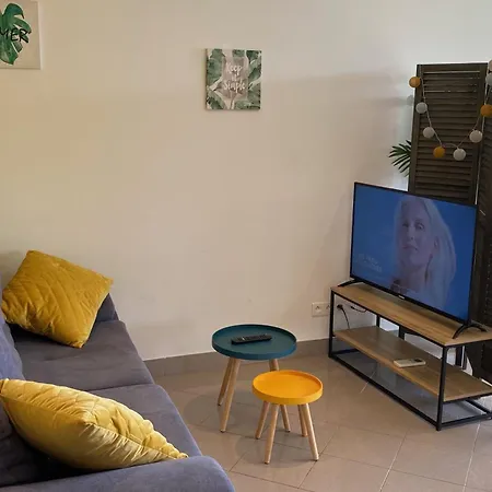 Cosy 7 Minutes Walk From The Sea! * Mandelieu-la-Napoule